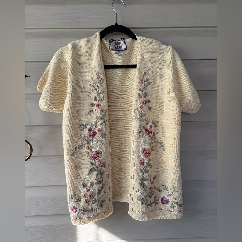 Tiara Cream Floral Embroidered Cardigan